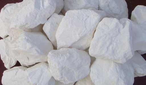 養(yǎng)殖場如何使用氧化鈣消毒？注意事項有哪些？